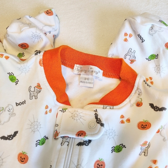 Kissy Kissy Fall Pumpkins Ghosts Bats Cats Spiders Halloween Sleeper 3-6 Months - Picture 3 of 5